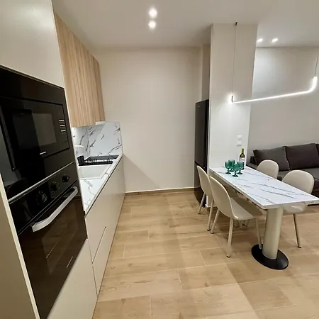 Апартаменты The Double Haven Skg - 2 Bedroom, 2 Bathroom In Center