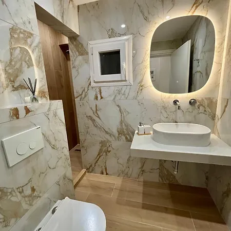 Апартаменты The Double Haven Skg - 2 Bedroom, 2 Bathroom In Center