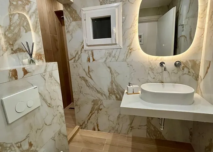 Апартаменты The Double Haven Skg - 2 Bedroom, 2 Bathroom In Center