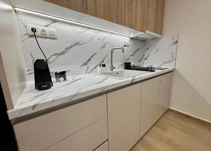 The Double Haven Skg - 2 Bedroom, 2 Bathroom In Center アパート テッサロニキ